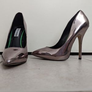 Steve Madden darrt high heels pewter silver 6.5